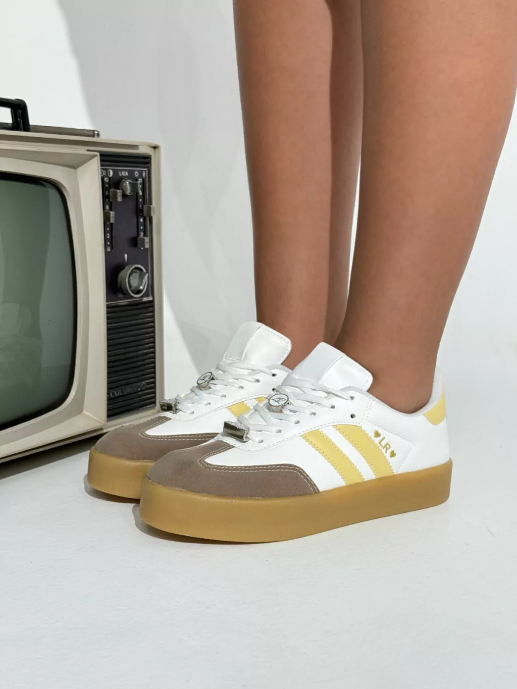 TÊNIS VINTAGE LR - AMARELO