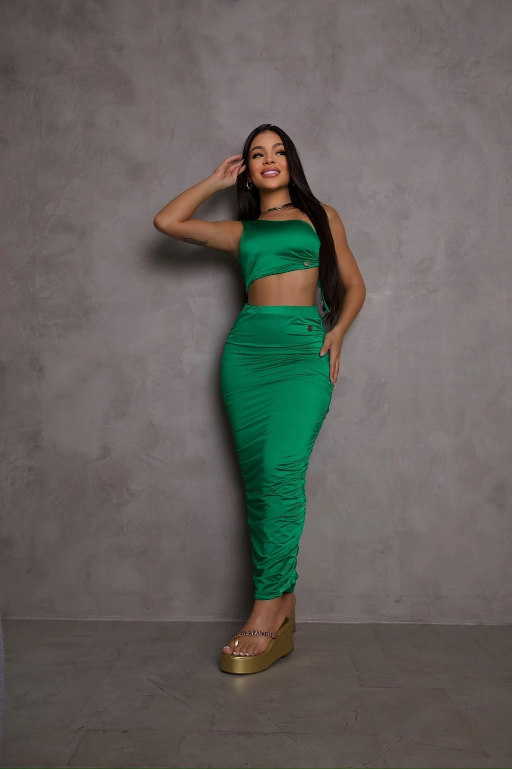 CONJUNTO CROPPED E SAIA MID CIRRE - VERDE